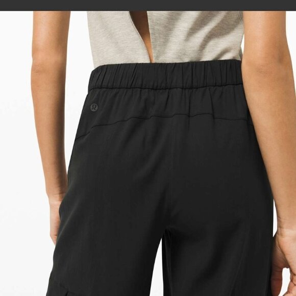 LULULEMON Black Metropolis Maven High Rise Crop - Picture 3 of 8